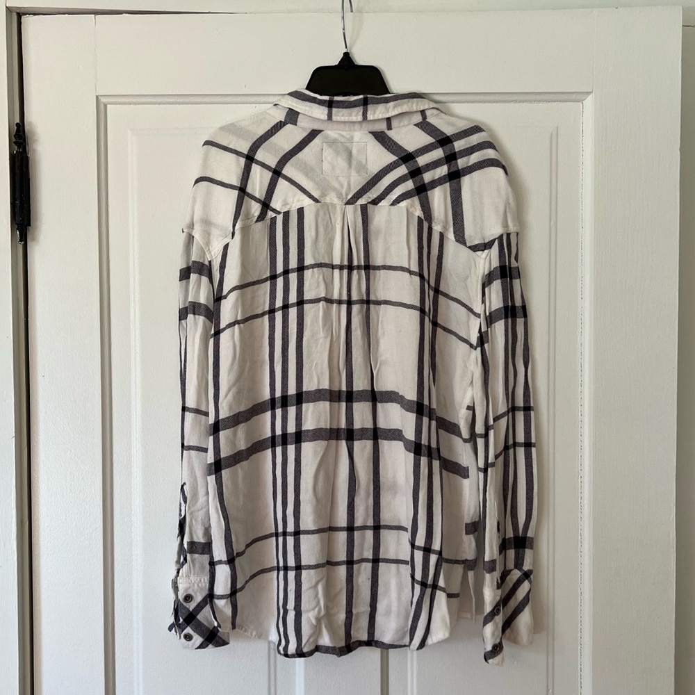❌SOLD❌ Rails Plaid Button-Up - Picture 4 of 4